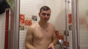 Моюсь в душе первый раз за 2 месяца. Отключили воду