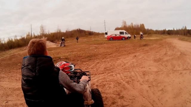 VLOG #4 | РАЗБИЛИСЬ НА КВАДРОЦИКЛЕ ? смотреть онлайн