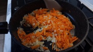 Тушеная капуста. Как тушить капусту, чтобы всё съели. Тушёная капуста, пошаговый рецепт без мяса.