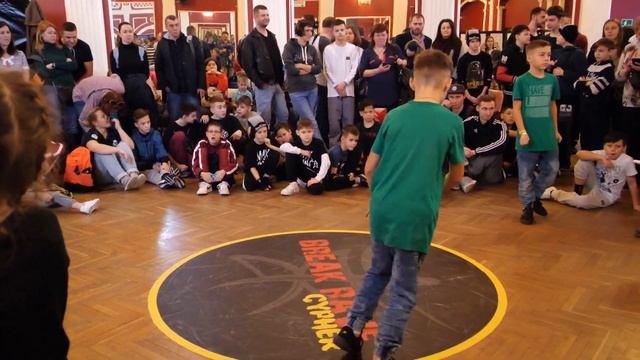 BREAK RAVE CYPHER 2019 - отбор kids - Всеволод Беглецов, Смирнова Настя, Chir, Rich смотреть онлайн