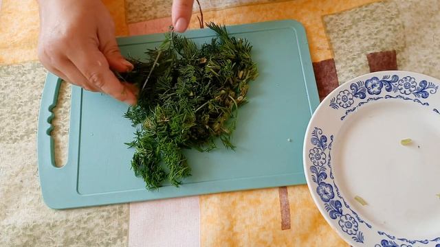 Летний, вкусный салат. Дачный. смотреть онлайн