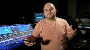 In ears monitoring. Ушной мониторинг на сцене.