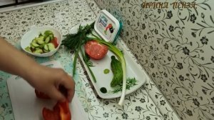 готовим  КОТЛЕТЫ из ЕРМОЛИНО!!! . ТЕСТ. \\САЛАТ К КОТЛЕТКАМ!.\\прямая противоположность!!!.