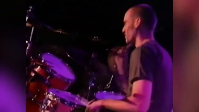 Third Eye Blind - The Background (Live) смотреть онлайн