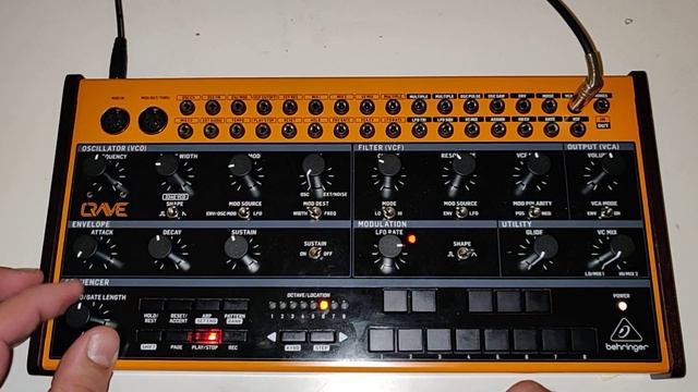 Behringer Crave Only (30 Minutes Sequencer Play) смотреть онлайн