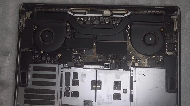 MacBook Pro battery gone retina A1990 battery replacement ￼ смотреть онлайн