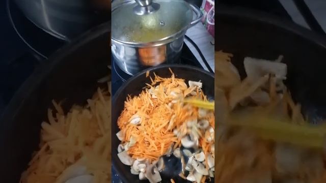 домашний грибной супчик! #готовимдома #вкусно #супер #едимвкусно смотреть онлайн