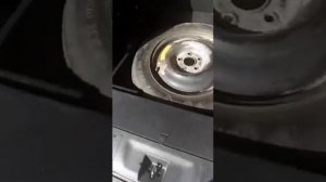 Honda crossroad убираем 3 ряд сидений и ставим запаску