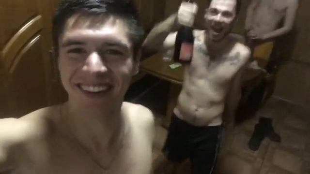 Сидим|пьём|едим.БАНЯ. смотреть онлайн