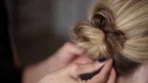 Texturizing Spray | How To Use a Dry Texture Spray To Create a Low Chignon