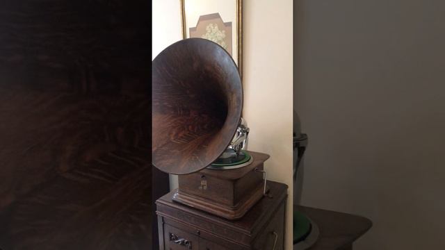 吳鶯音. 斷腸紅 78rpm ( made in China ) 1947 смотреть онлайн