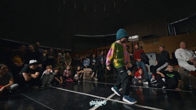 Dem vs Mad Cobra | TOP 16 | BREAKING до 10 лет | ДВИЖЕНИЕ Battle смотреть онлайн