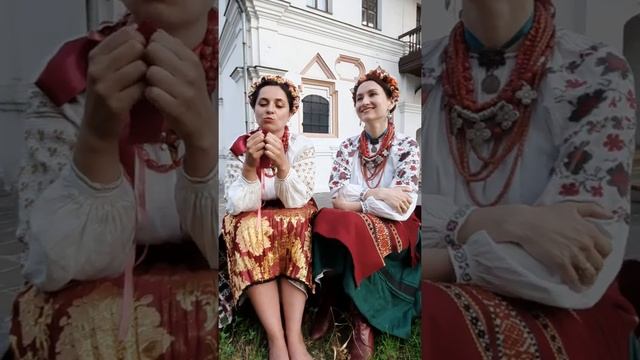 На Івана Купала - плетемо вінки! смотреть онлайн