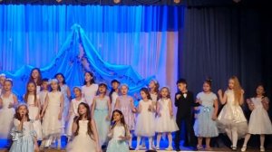 Новогодняя песня "Добрый Новый год"