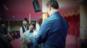 Андрес Бисонни - Брюссель, Бельгия - Огонь Святого Духа и чудеса (с переводом)