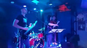 Группа "Камни" спела для жителей города юности.