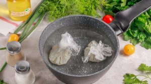 Брускетта с помидорами, беконом и яйцом пашот