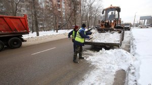 Уборка снега в Коминтерновском районе