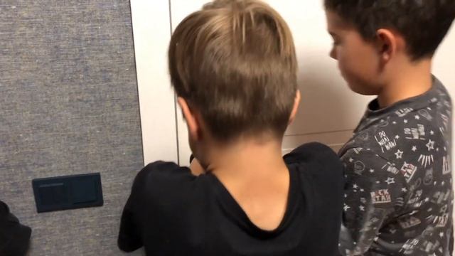 ОХОТА НА ПРИЗРАКА ЧАСТЬ 2. ДОСКА УИДЖИ смотреть онлайн