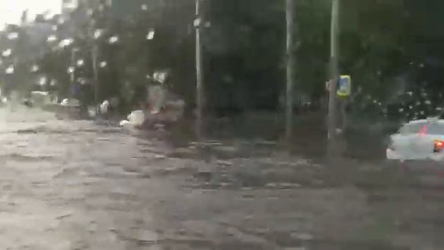 Вслед за Москвой,затопило Казань смотреть онлайн