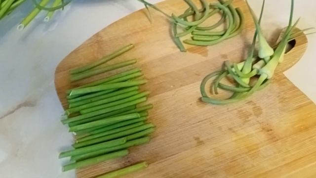 Что делать если чесночные стрелки переросли?! Костанай. Классная дача. смотреть онлайн