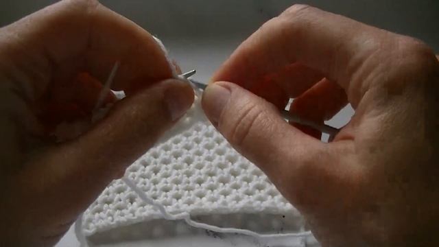 ЛЕГКИЙ, ЛЕТНИЙ УЗОР "СЕТОЧКА" СПИЦАМИ. ПРОСТО И ДОСТУПНО! смотреть онлайн