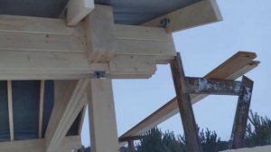 Монтаж стропильной системы и кровельного пирога в доме из клееного бруса!