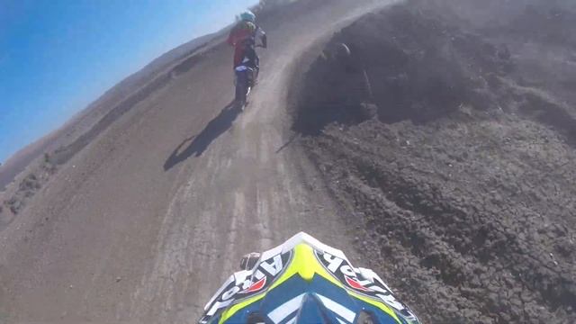 Trebujena Motorland, salida y una vuelta honda cr 250 1996, honda cr 250 2003 Yamaha yzf смотреть онлайн