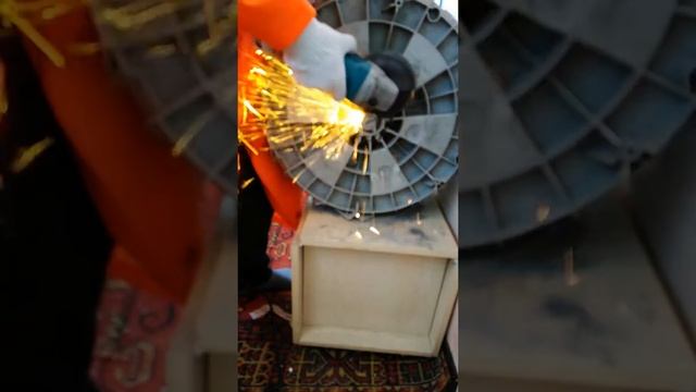 Распил барабана  стиральной машины в домашних условиях болгаргой. Доступ к видео 18 + ))) смотреть онлайн