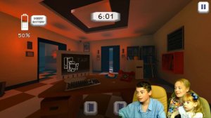 ЖИЗНЬ ИГРУШЕК В ИГРЕ ПЯТЬ НОЧЕЙ С ФРЕДДИ МИШКА играет с нами