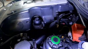 Что за металлический звук из двигателя ? Замена подушки двигателя Бмв е60