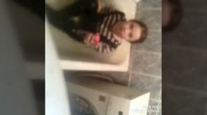 Я прыгнула в вану с водой в одежде