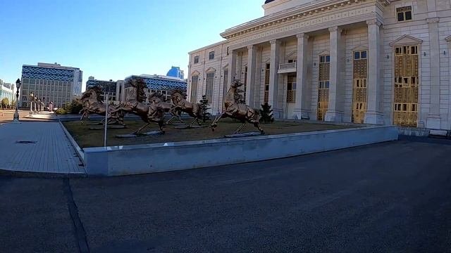 #астана.Оперный театр-шедевр зодчества в Астане!!!!