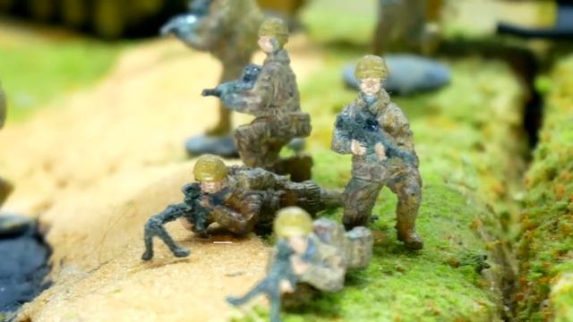 Обзор солдатиков - Современная британская армия Масштаб: 1:72  Набор солдат  32 фигурки