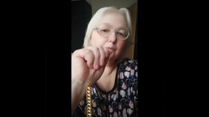 Как просто застегнуть браслет на руке.#браслет# #лайфхак# #просто##застёжка#