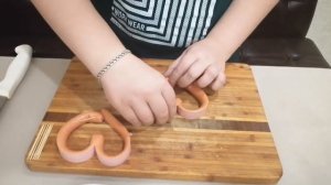 ЯИЧНИЦА С СОСИСКОЙ В ВИДЕ СЕРДЦА