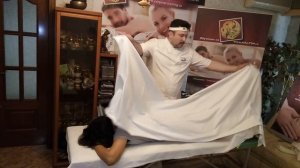 Лайфхак для массажистов - Искусное владение простынью!