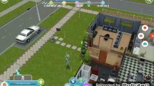 Как в The sims  freeplay сделать многодетную семью