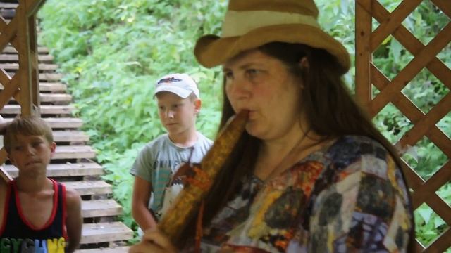 Наталья играет на флейте в ШАБЛОВО смотреть онлайн