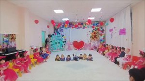 танец робот Бронислав