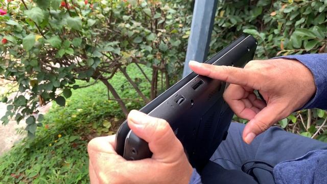 Toshiba satélite L505D-S5983 AMD Dual CORE M300 características principales. / Review Toshiba L505D смотреть онлайн