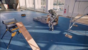 Лучший в мире робот Атлас (atlas robot) танцует и прыгает