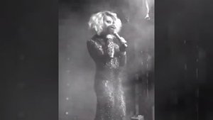 Miss Naomi Veronica May - ты пишешь мне письма...