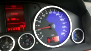 2008 VW Touareg 2.5 R5 TDI 0-100km/h attempt (Brunei)