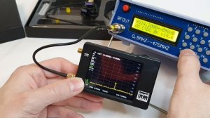 tinySA Spectrum Analyzer review (Banggood)