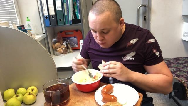 MUKBANG МУКБАНГ ШПИКАЧКИ смотреть онлайн