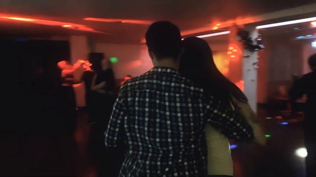 Kizomba Party - Kseniia Milova & Anatoly / Кизомба - Ксения Милова и Анатолий Вечеринка. смотреть онлайн