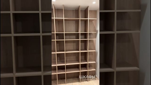 Мебель в ванную комнату, стеллаж с открытыми полками для книг и мебель в прихожую.