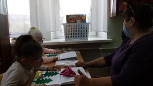 занятие на тему " Золотая осень" дефектолог Севастьянова Л.И.