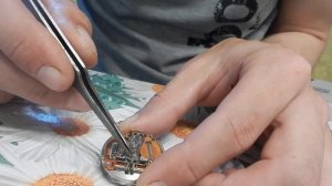 Разбираем камертонные часы слава транзистор. Часть 1.